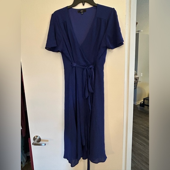 Lulu’s XL Blue Wrap-Front Knee-Length Dress - Picture 2 of 6